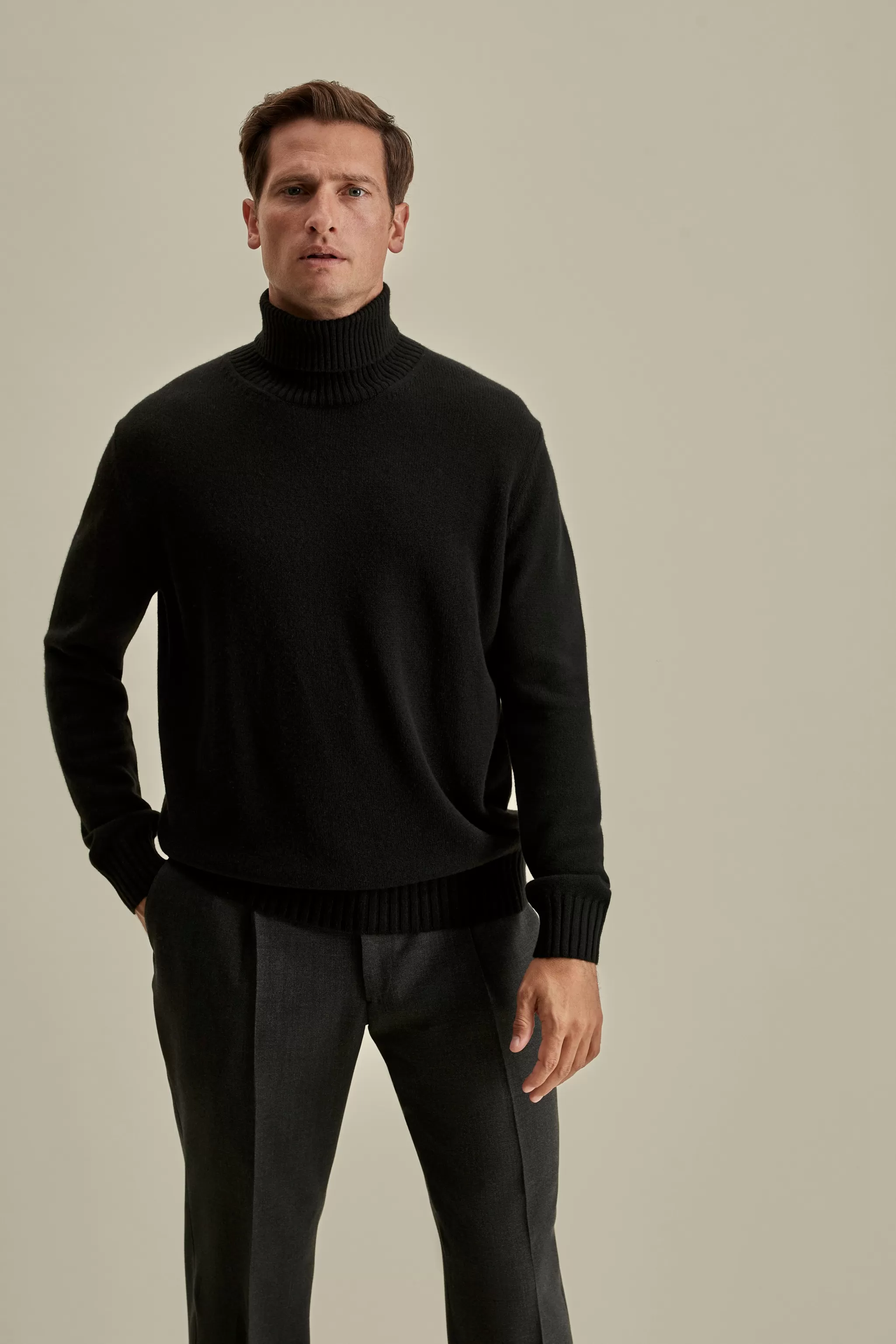 Thom Sweeney Knitwear*Cashmere Roll Neck Sweater