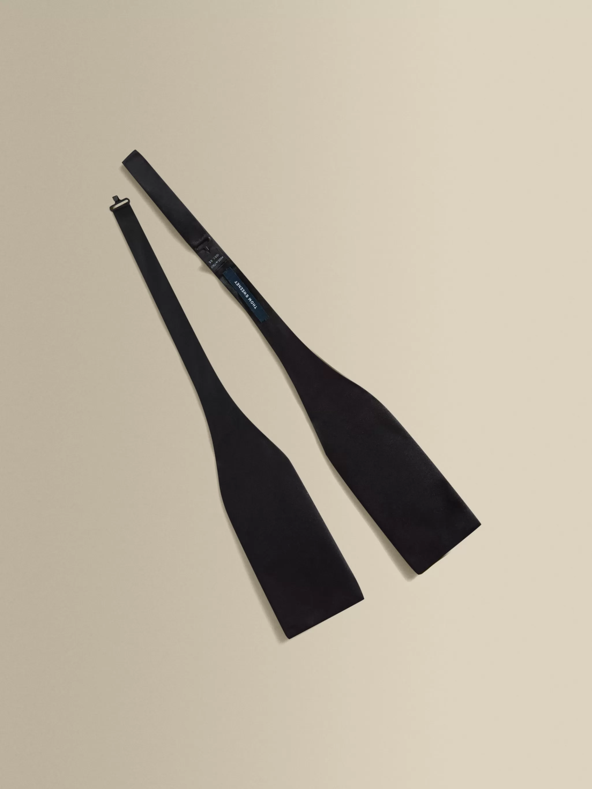 Thom Sweeney Accessories*Silk Self Tie Bow Tie
